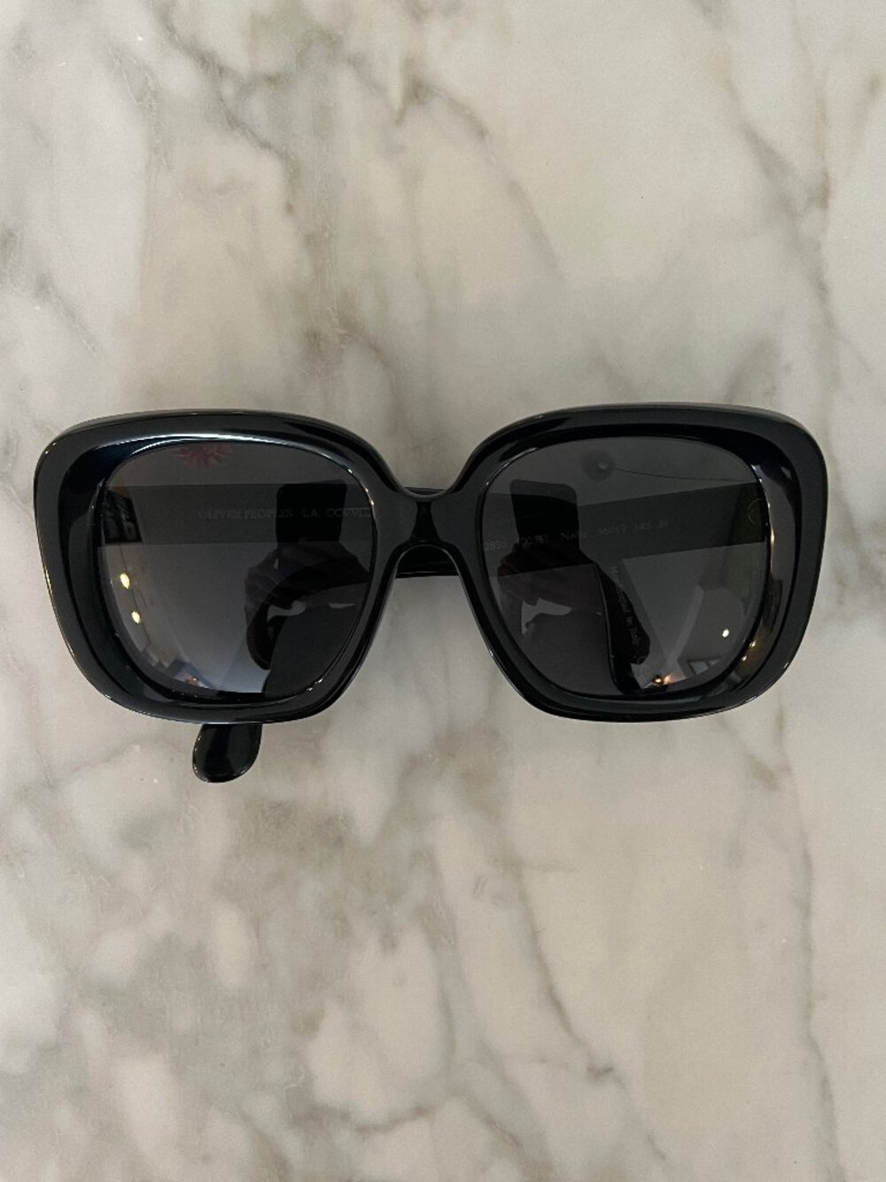 Oliver Peoples Women's Nella Polarized Sunglasses Black / Grey Polar